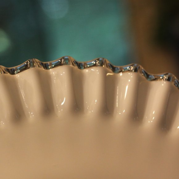 Fenton 12" Milk Glass Pedestal Cake Stand Server - Picture 4 of 4